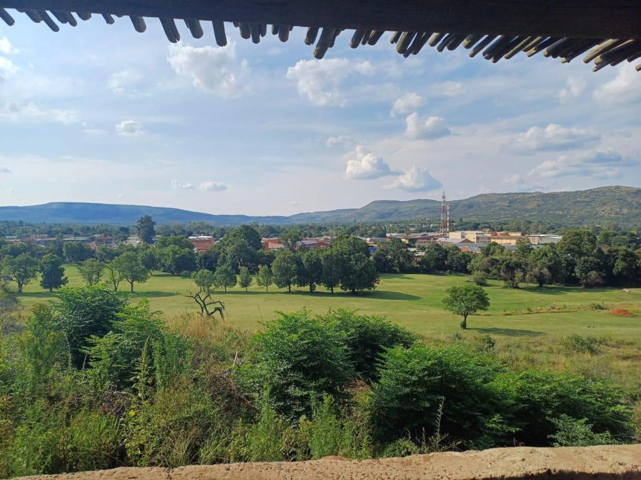 At Ease Road Lodge Zeerust Ngoại thất bức ảnh